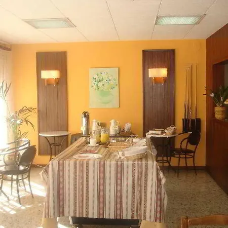 Santa Ana Guest house
