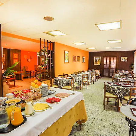 Pensión Santa Ana